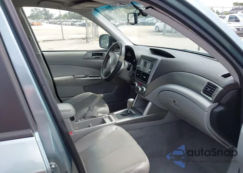 2009 Subaru Forester 2.5X Limited from USA, damaged, VIN JF2SH64669H740834